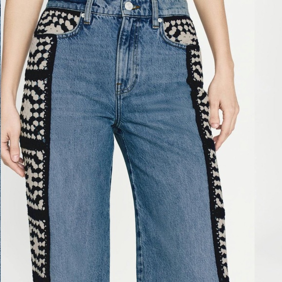 Le Jane Crop Crochet in Baines Clean - Picture 8 of 9